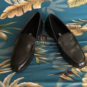 Hush Puppies Professional men’s black shoe with steel toe. Size 12 E.